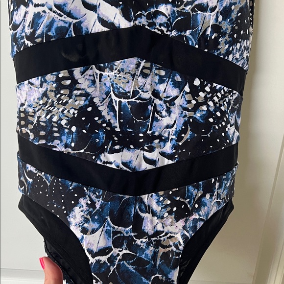 Robyn Lawley Broken Wings Back-Zip Mesh One-Piece, 8 - Picture 4 of 12